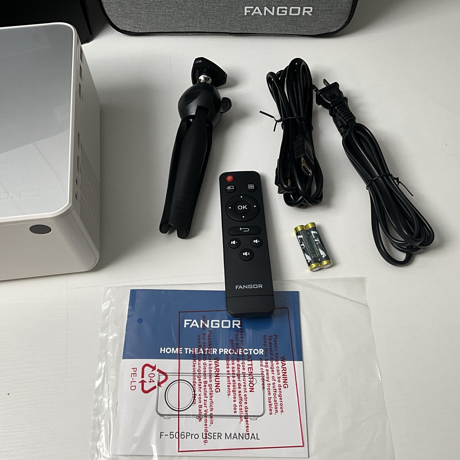 FANGOR 1080P HD Projector, WiFi Bluetooth Projector bundle - F506Pro