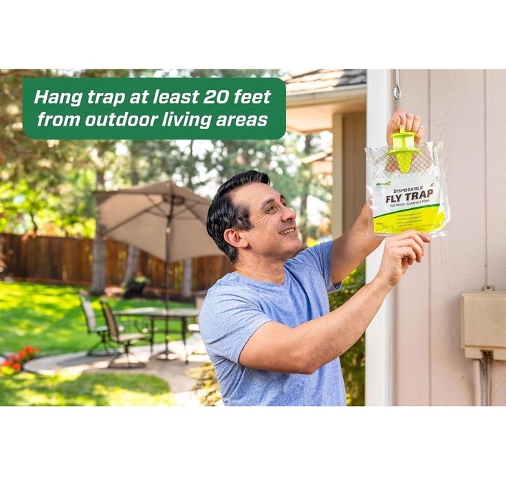 Outdoor Disposable Hanging Fly Trap - 12 Traps
