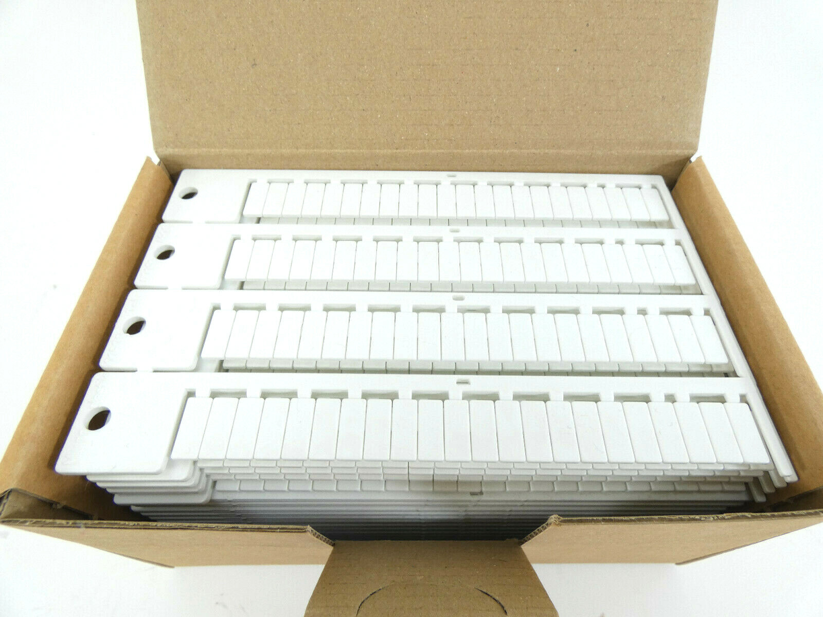 1400 x Murrplastik Cab 5/12-5 Number Plate | 86402008 | White | New in Original Packaging