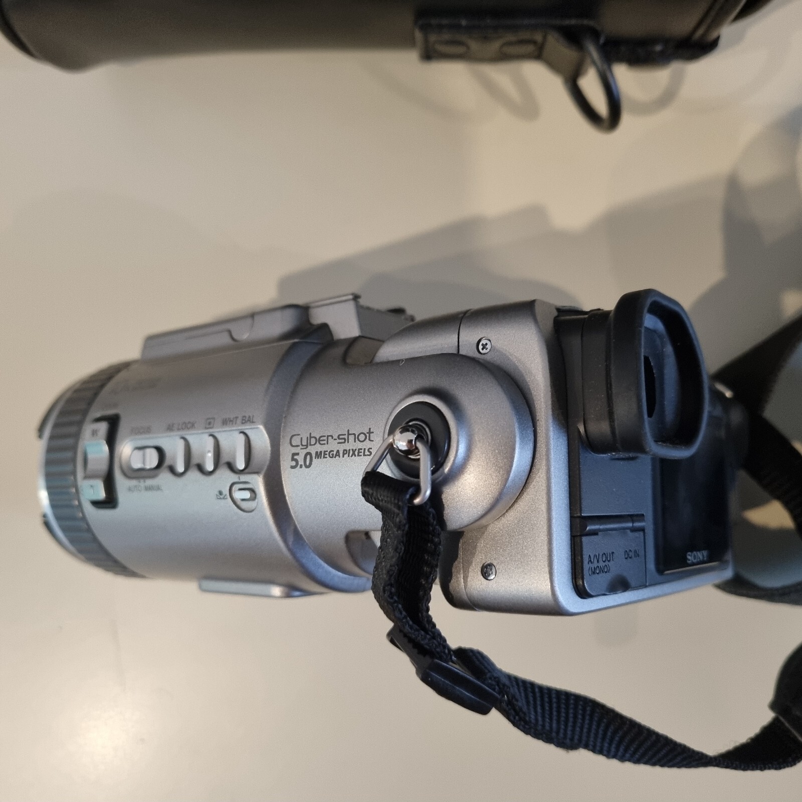 Sony DSCF707 Cyber-shot 5MP Digital Camera Working Tested!