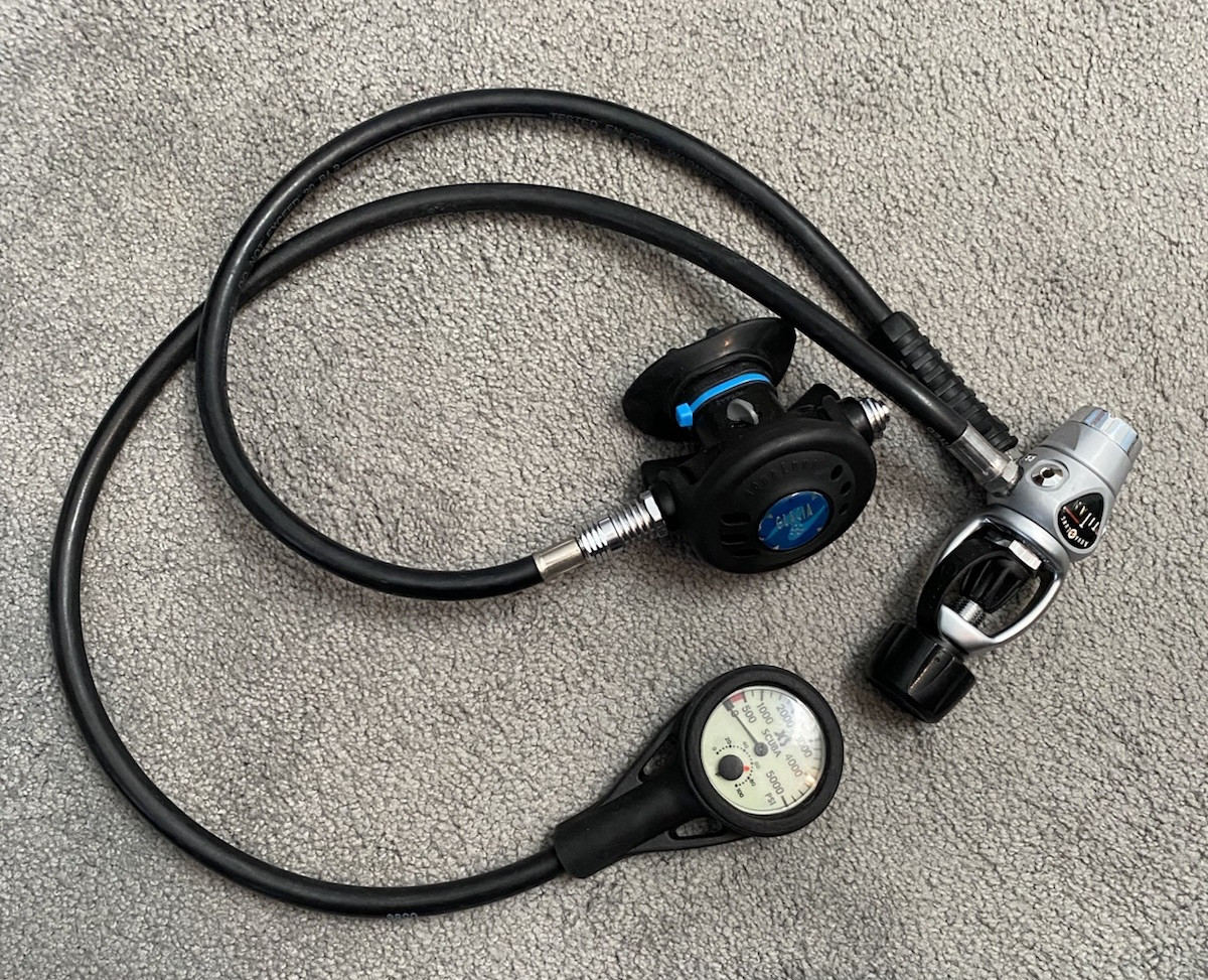 Aqualung Titan Aqualung Glacia 1st  and 2nd Stage Regulator w/ Pressure Gauge