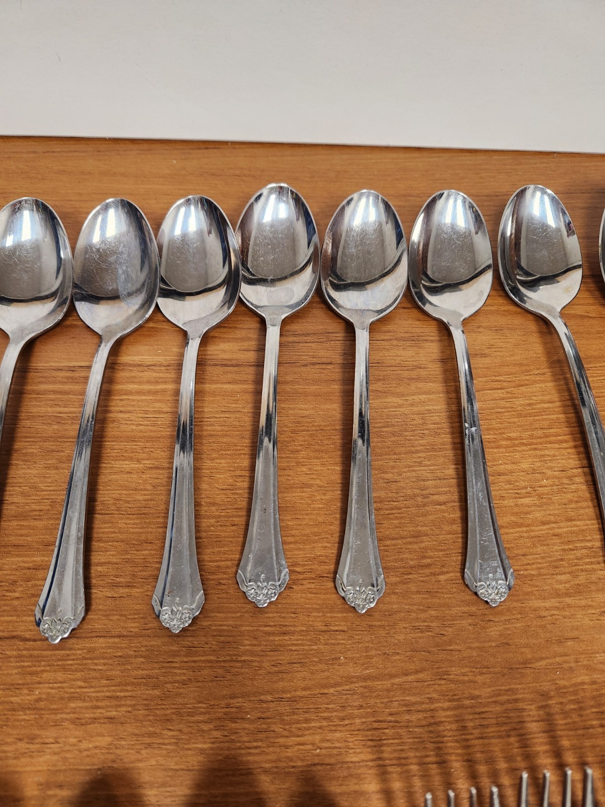42 Piece Northland PERCEPTION Stainless Flatware Korea
