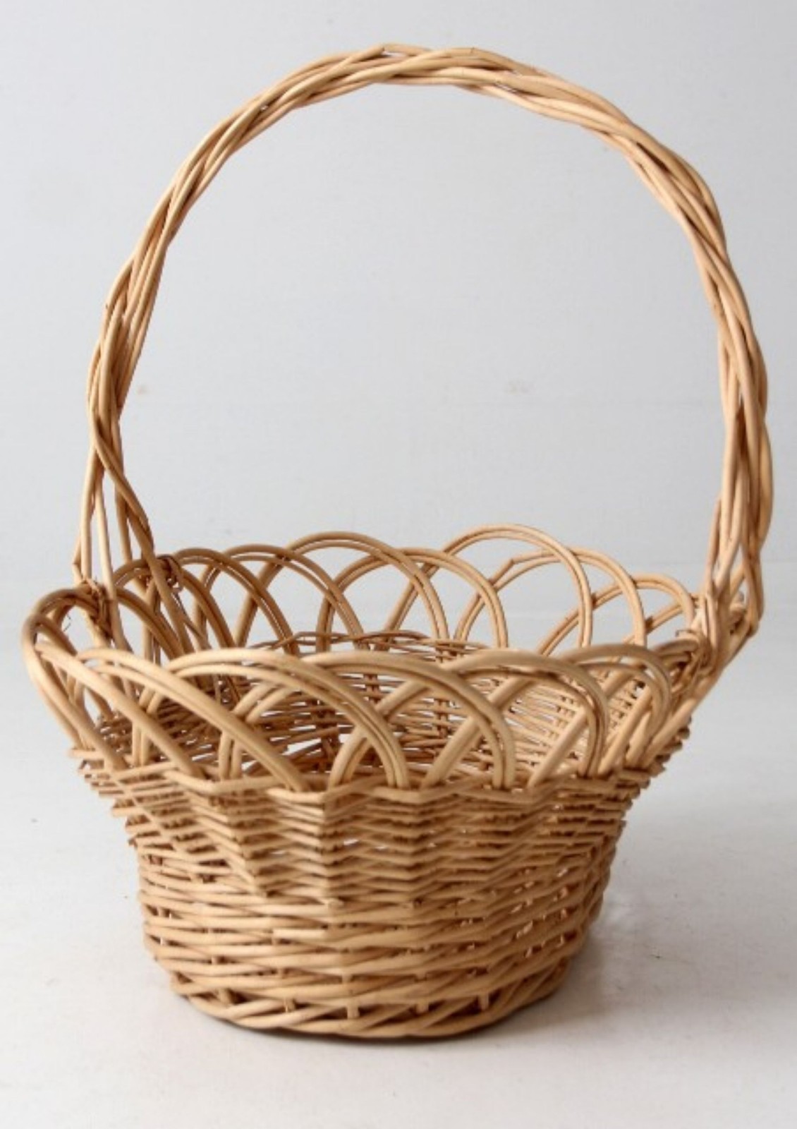 Vintage Wicker Rattan Basket w/ Handle Picnic Decor