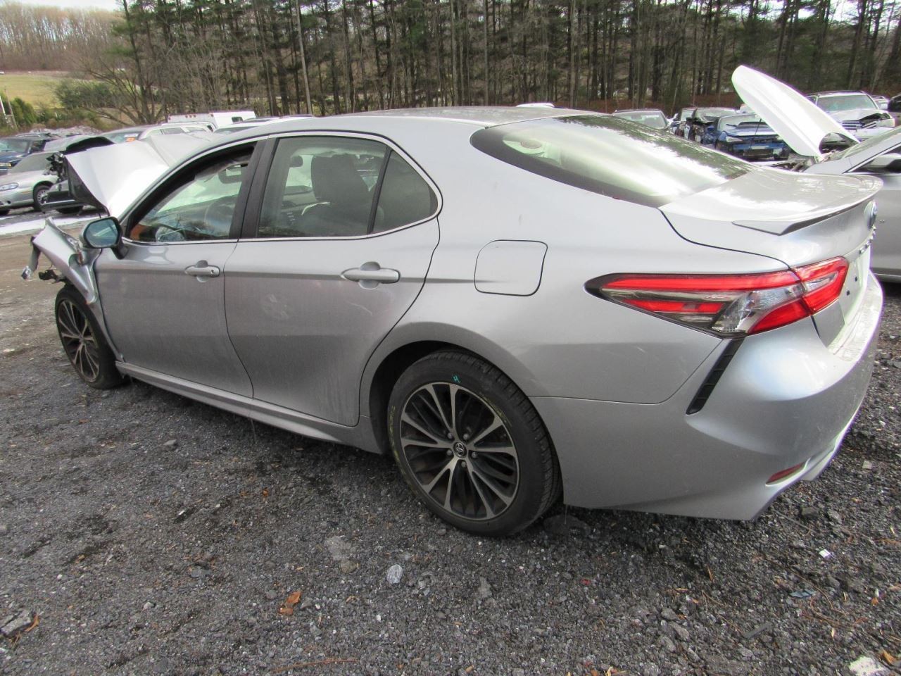 CAMRY 2018 Glove Box 1013462