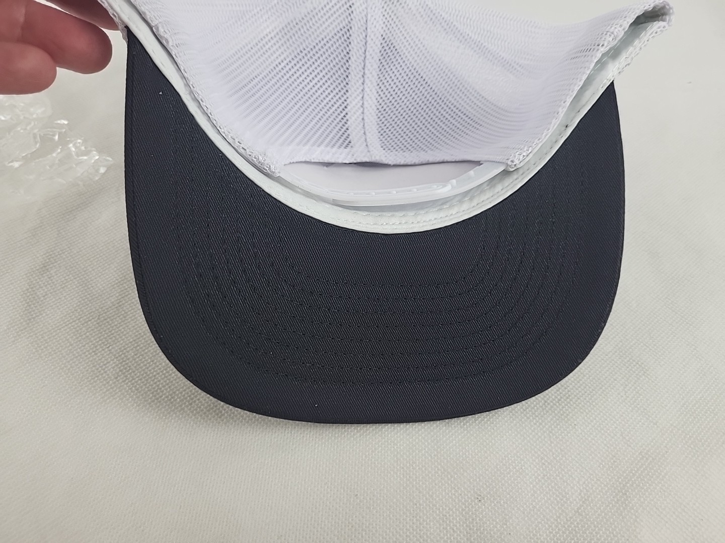 That's What I Do I Fix Stuff and I Know Things Cap Trucker Hat Brand New