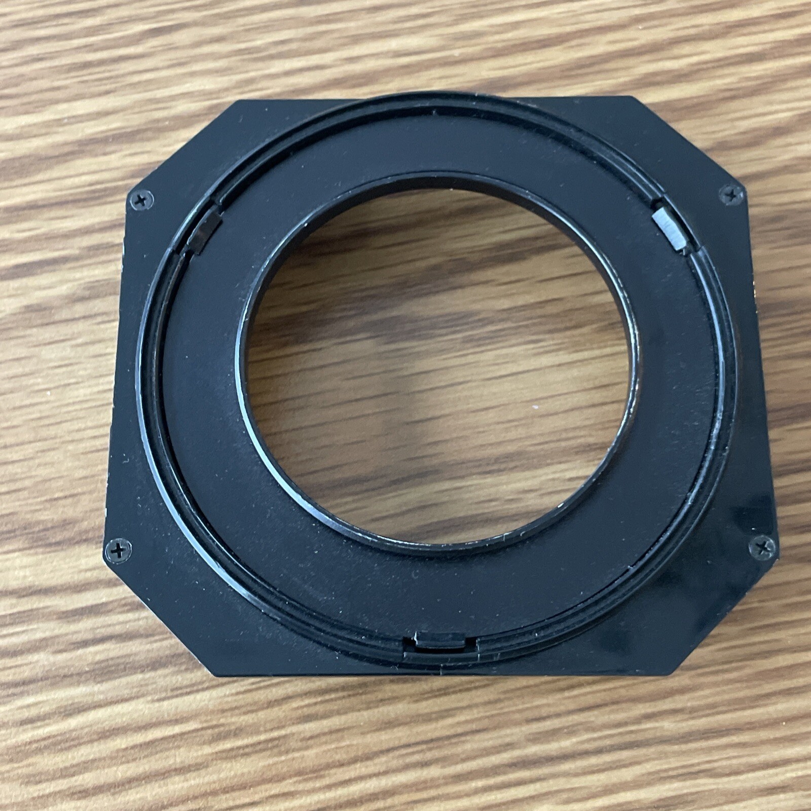 Hoyarex Plastic filter adapter holder for 52mm