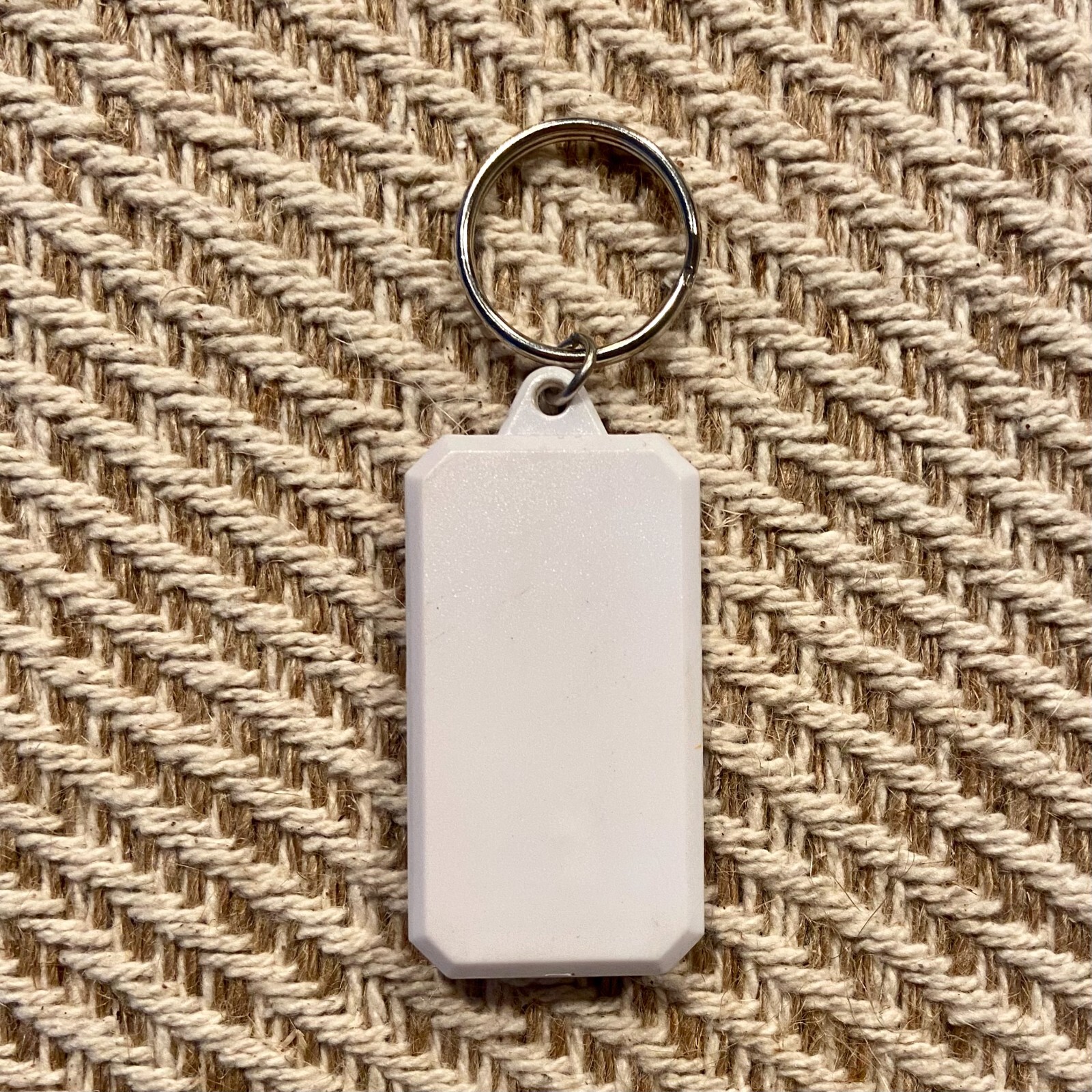 Geocaching.com Logo Compass Keychain Geocache EUC!