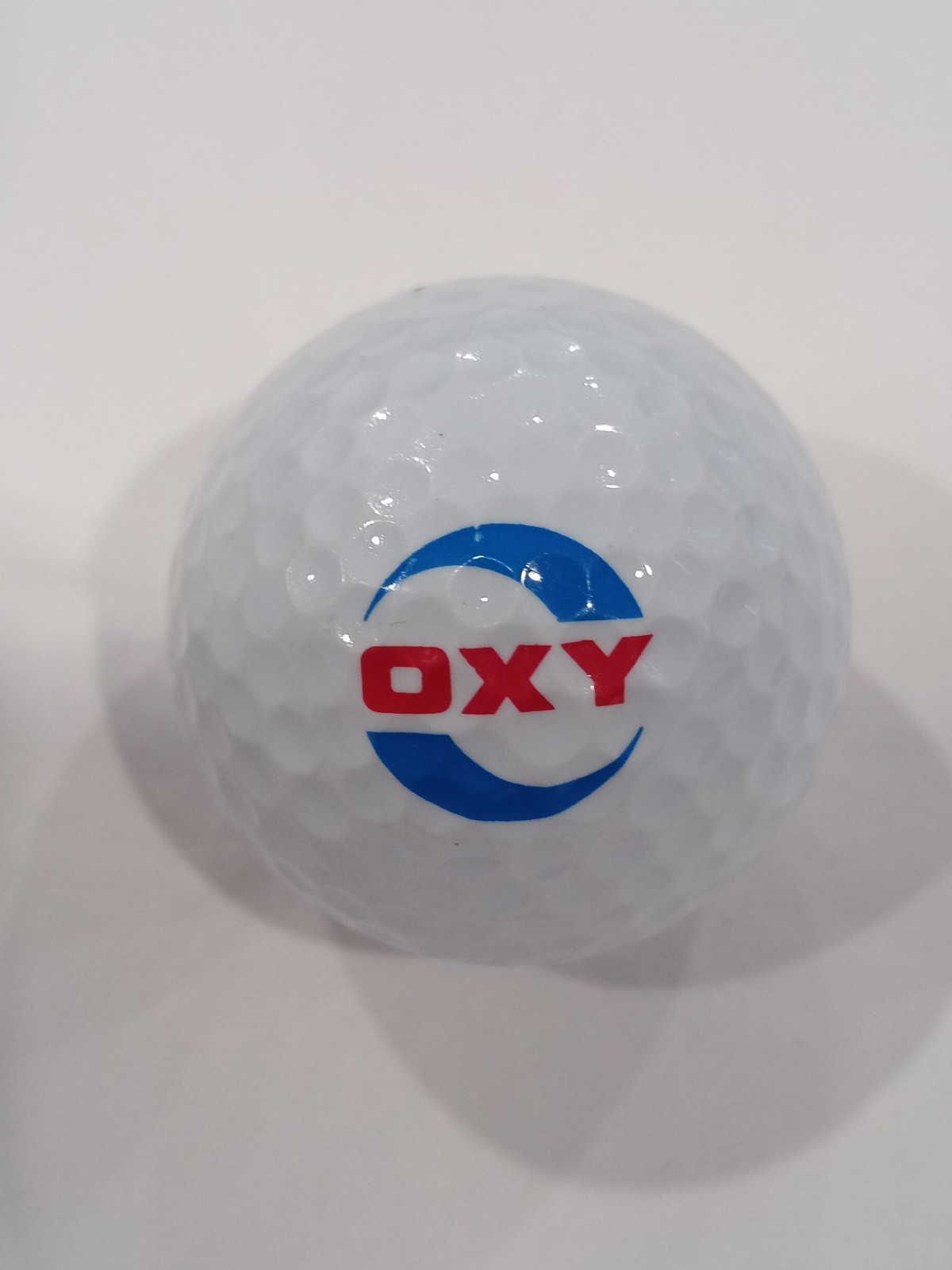 OXY COMPANY LOGO GOLF BALL GREAT FOR ANY VINTAGE COLLECTION!