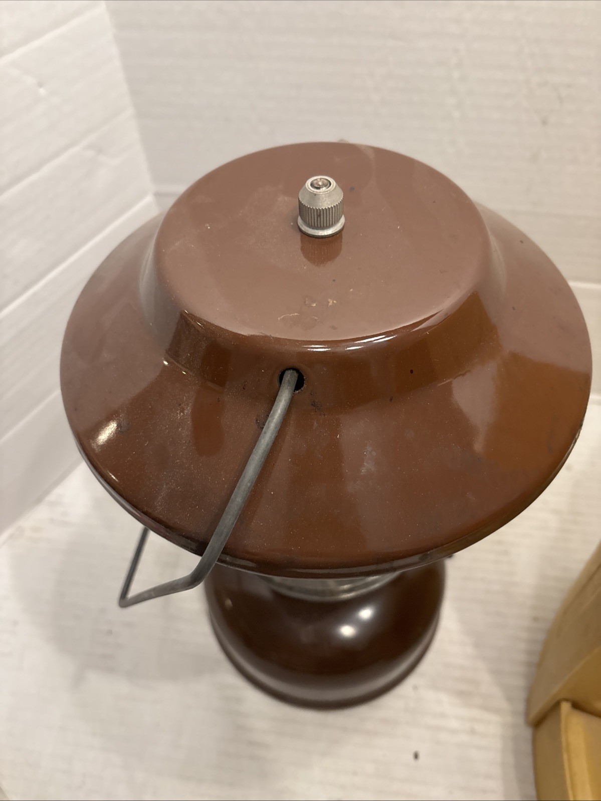 Vintage Coleman Model 275 Brown Lantern & Yellow Clam Shell Case