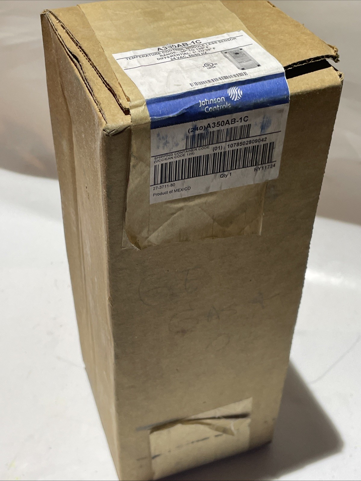 Johnson Controls A350AB-1C A28 2-Stage Temperature Control w/ NEMA 1