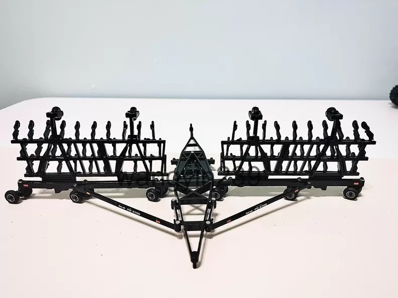 1:64 Alloy Black PD5700 Foldable Sled Model