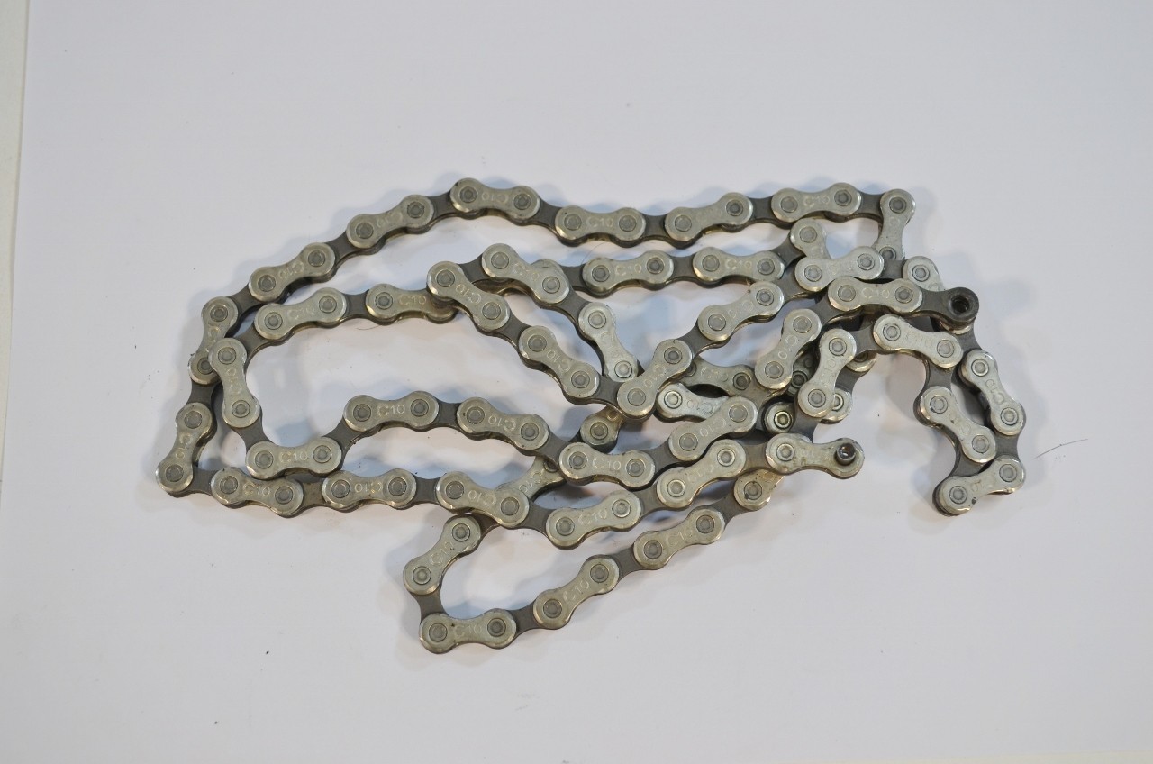 Veloce 10 Speed Chain C10 Bicycle Cycling Used