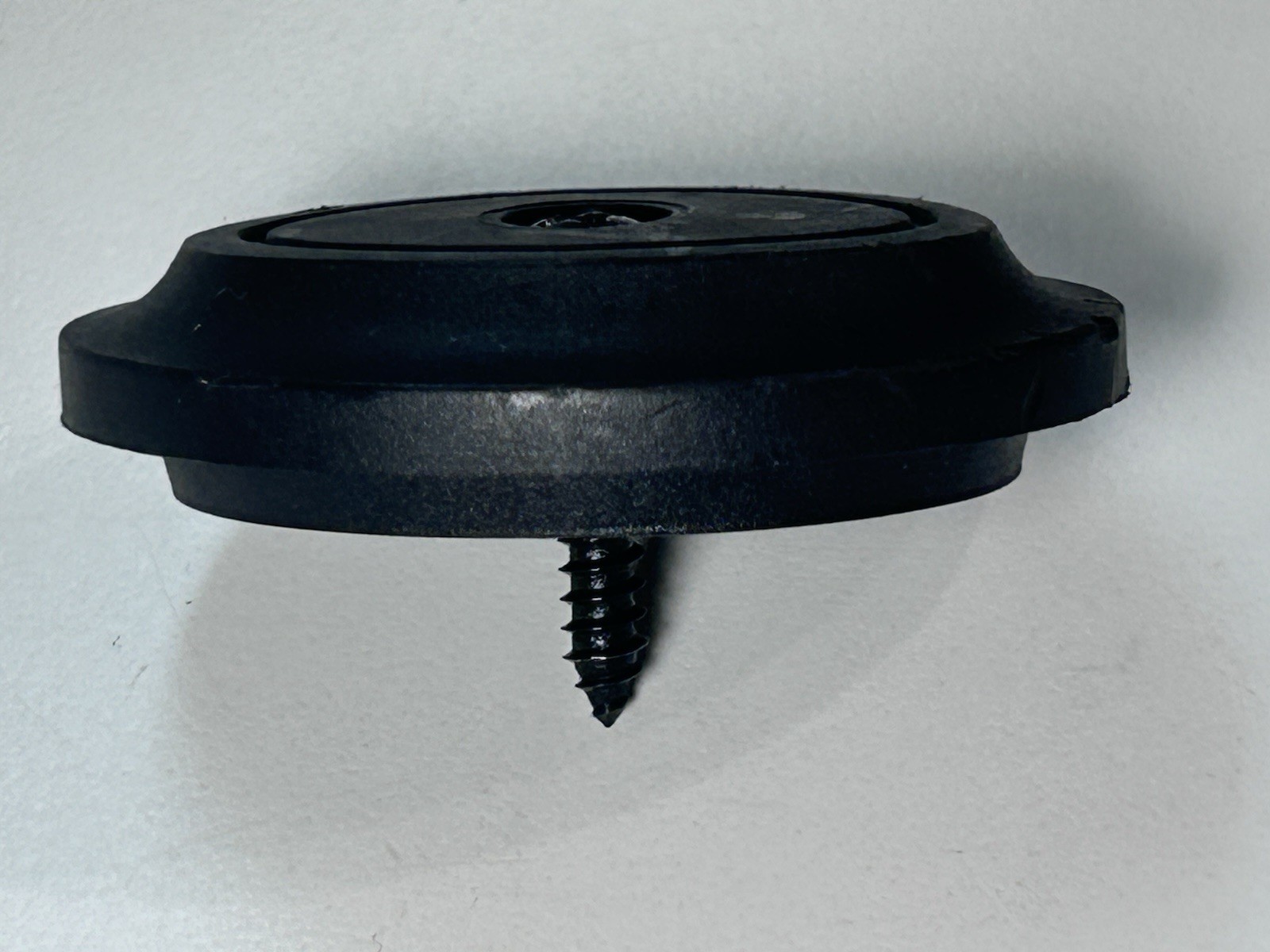 Traditions Buckhunter Pro In line Inline Muzzleloader Pistol Grip cap W/ Screw