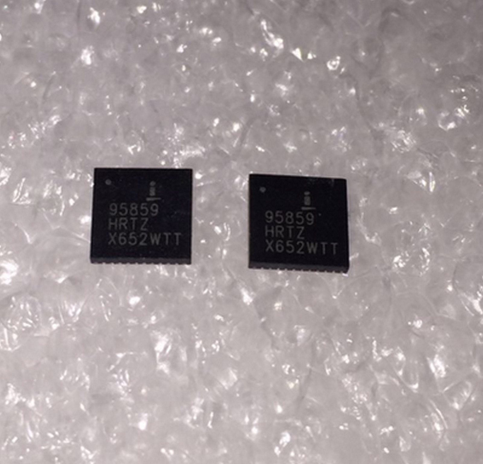 5pcs New ISL95859HRTZ 95859 HRTZ 95859HRTZ QFN40 QFN-40 Ic Chips Replacement