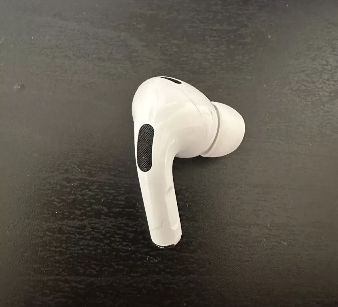 AirPods Pro 2nd Generation USB C Right Side AirPod Replacement A3047.