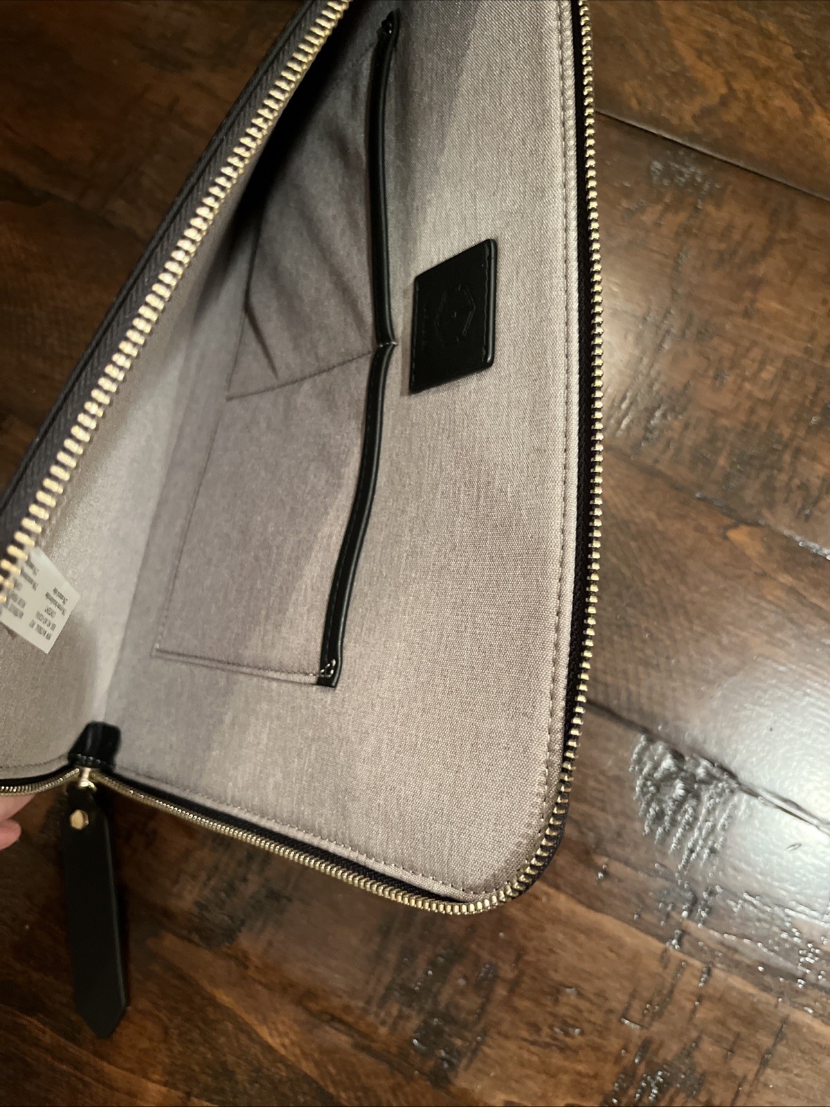 WELDEN Woven Nylon Padded Portfolio