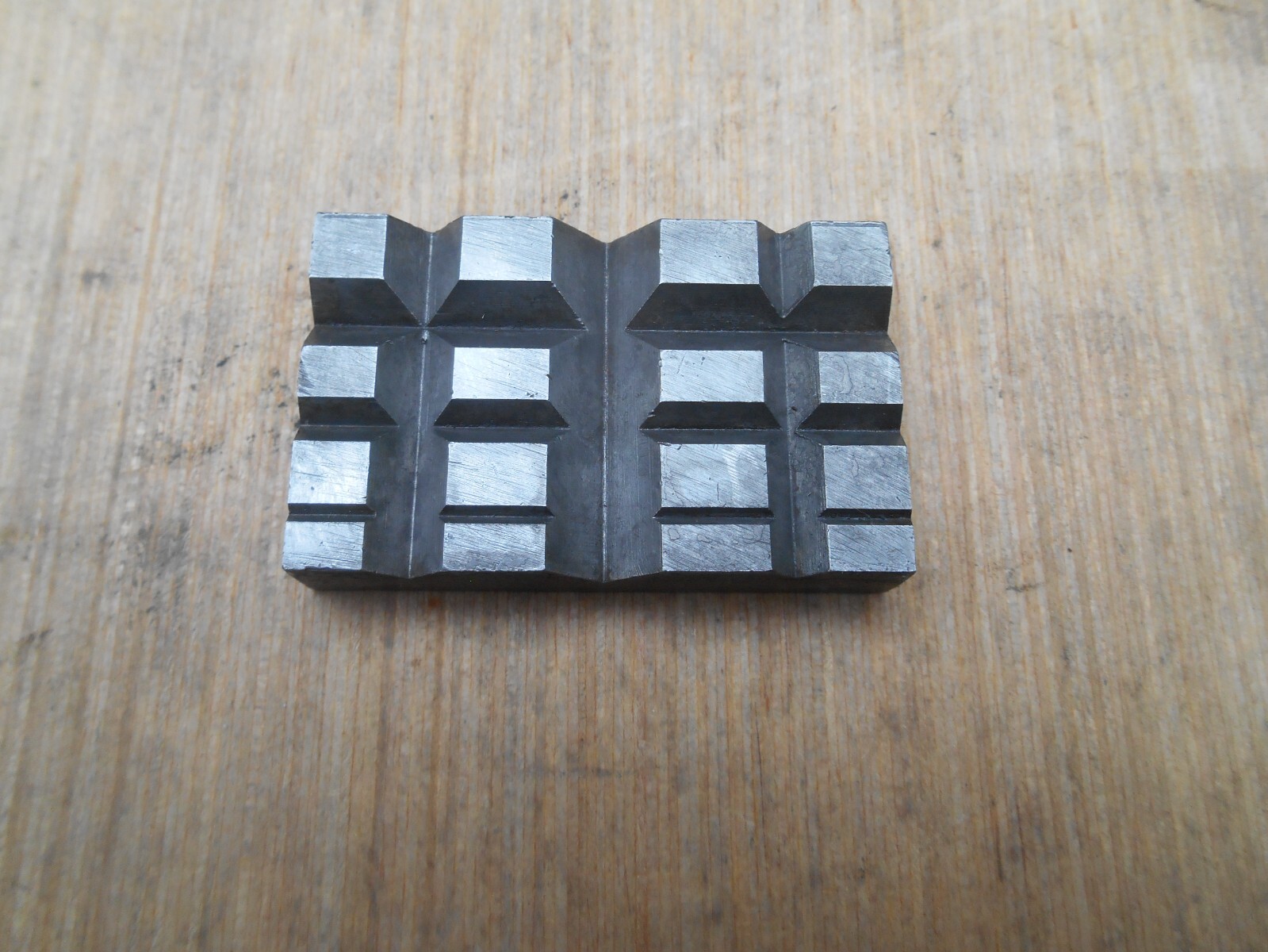 COMPARATOR BLOCK , 1-1/4" x 2"