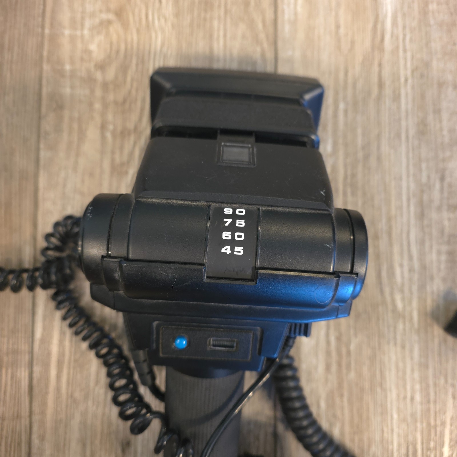 Vivitar Flash Camera Accessories bundle Untested 2800d LVP1 365 Zoom Thyristor