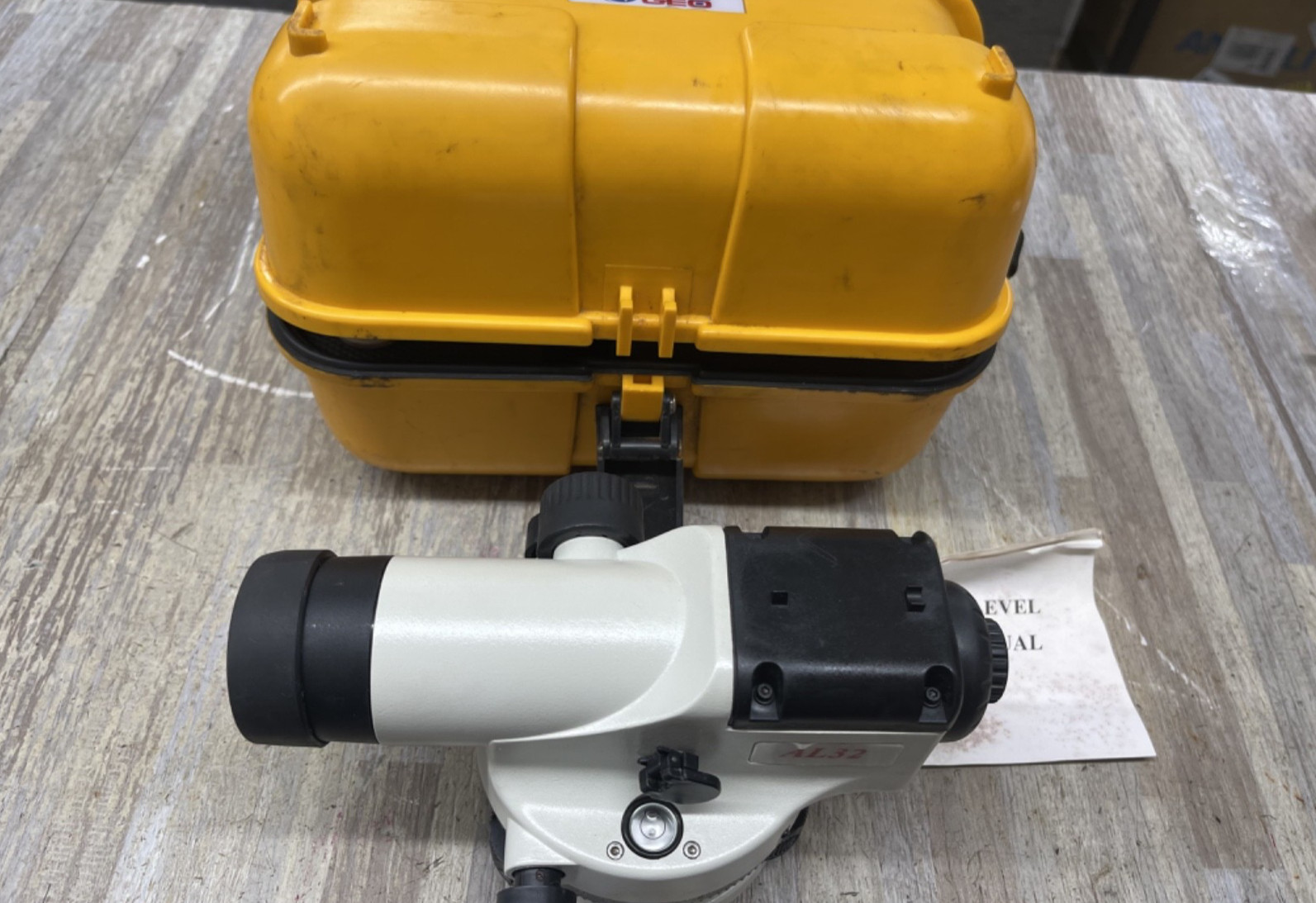 Geo Al32 Transit with case , nice