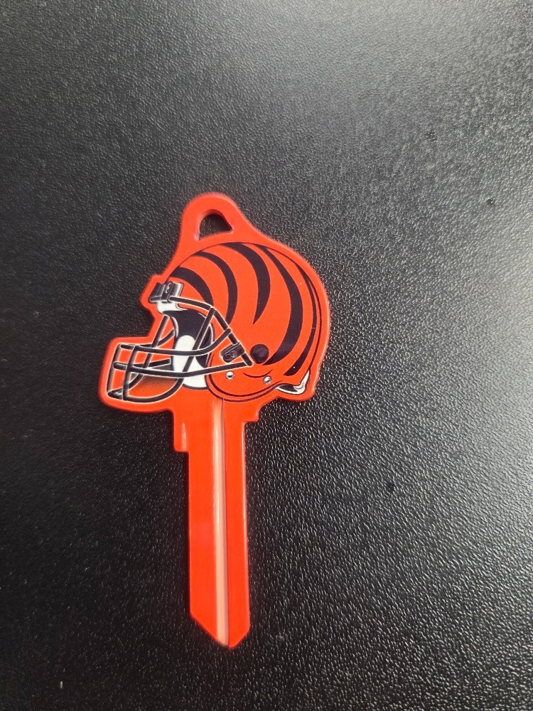 NFL CINCINNATI BENGALS HELMET KWIKSET KW1/KW10 KEYBLANK - READ DETAILS BELOW