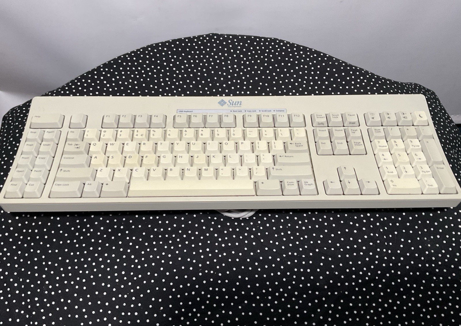 Sun Microsystems Type-7 UNIX USB Wired Keyboard (Part No: 320-1367)