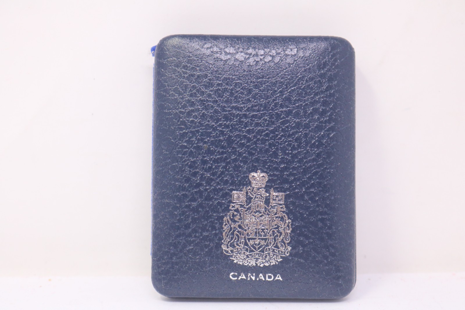 CANADA 1975 Voyageur Uncirculated $1 One Dollar