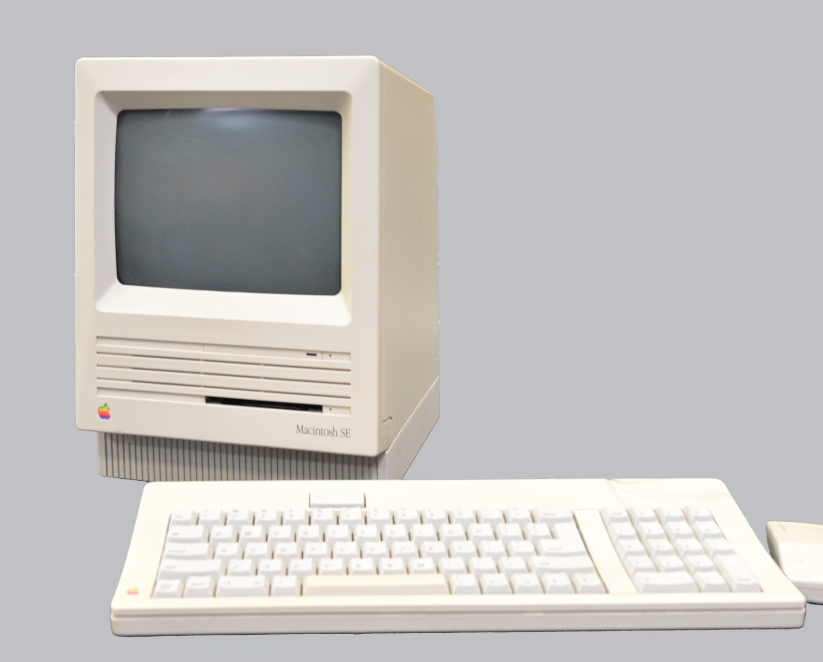 Vintage Apple Macintosh SE M5011  Home Computer 1MB RAM 800K Drive 20SC HD