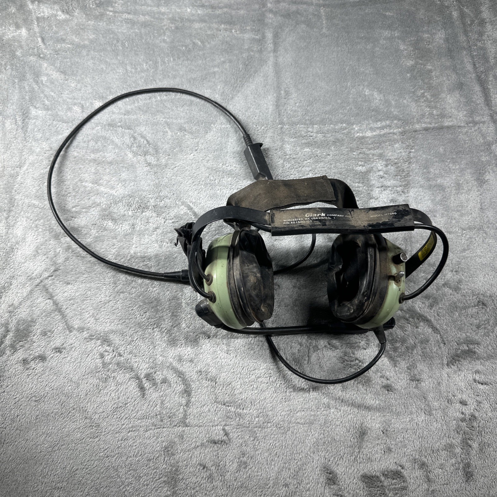 David Clark Model H7240 Vox Headset w/Boom Mounted M-77 Electret Microphone