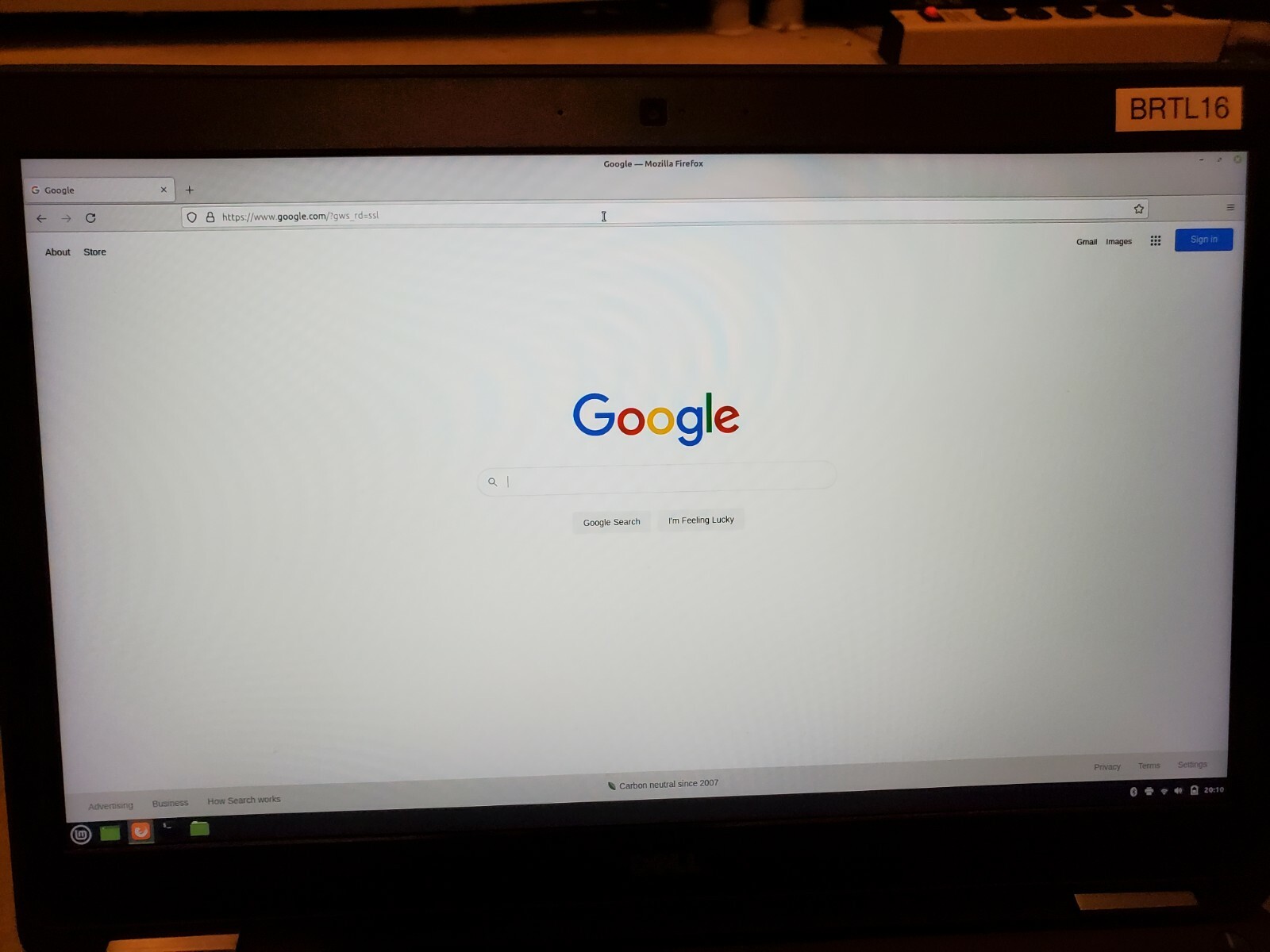 Linux Mint 20.2 Cinnamon x64 Bootable on 4G USB Stick!
