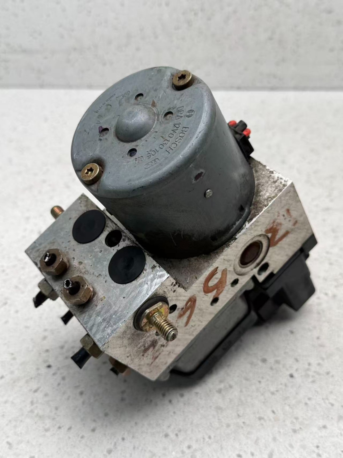 12V0130108 RANGEROVER LS322 2003-2005 ABS ANTILOCK BRAKE PUMP CONTROL OEM