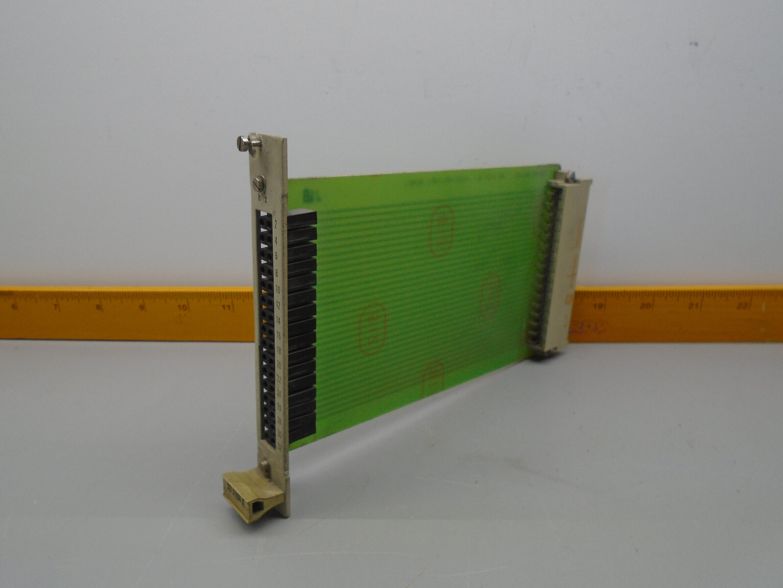 HIEE 450848 R1   HI901959-310/37   XB A104A   ABB Board.  W358