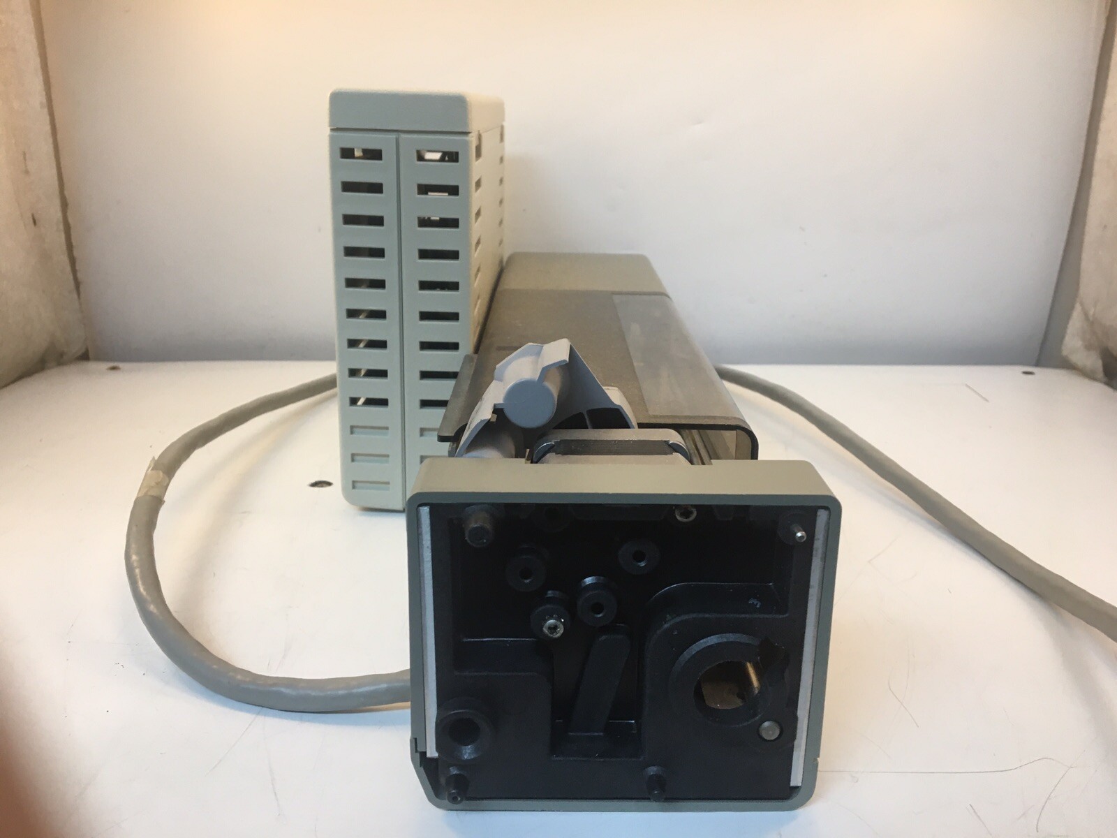 Hewlett Packard 7673 GC/SFC Auto-Sampler Injector 18593B