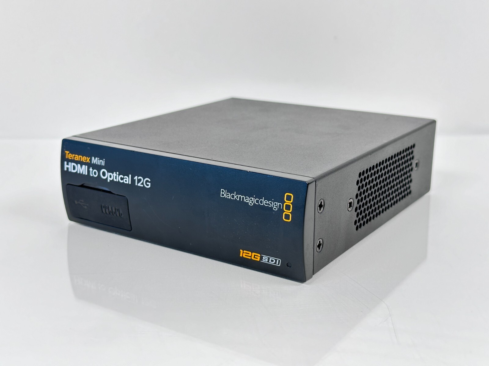 Blackmagic Design Teranex Mini Hi Definition to Optical 12G/SDI 4Kp60 Converter