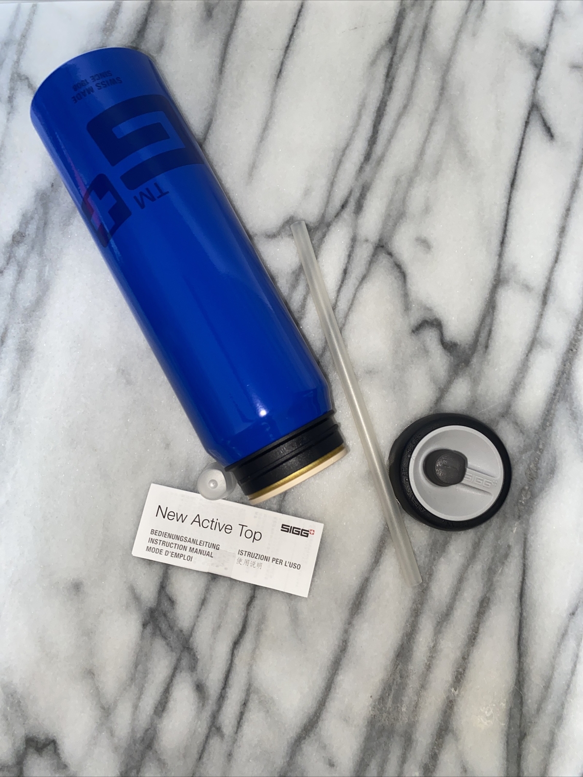 SIGG .75 Liter Bottle- Wide Mouth NAT (New Active Top w/ Straw)- Blue 8390.00