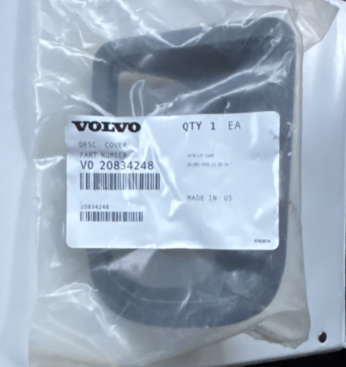 Volvo VNL Cover Chassis Fairing Handles LH 20834248