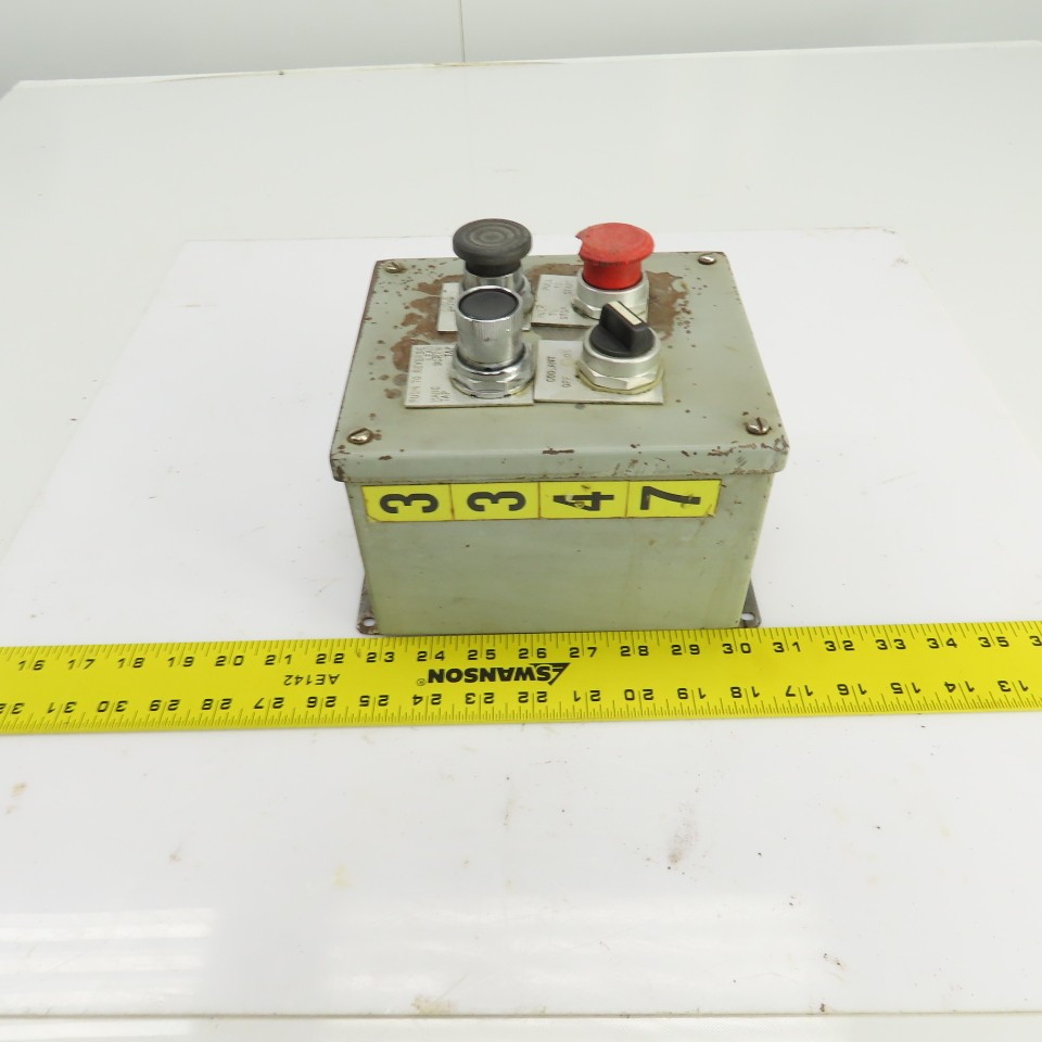 7-1/2" x 6" x 4-1/2" Operator Control Box W/2 Momentary Contact E-Stop & Switch