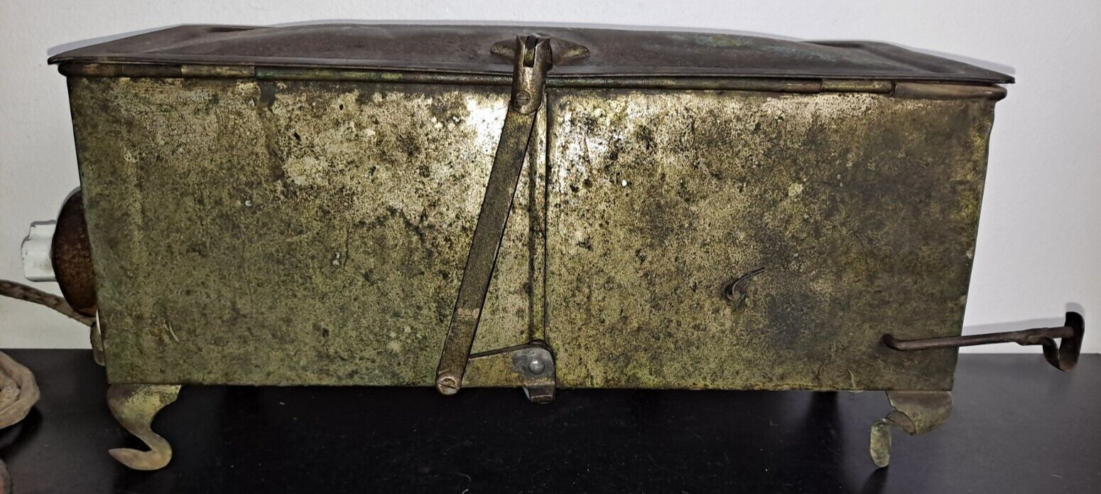 Antique Electric Medical Sterilizer for Surgery Instruments, etc.