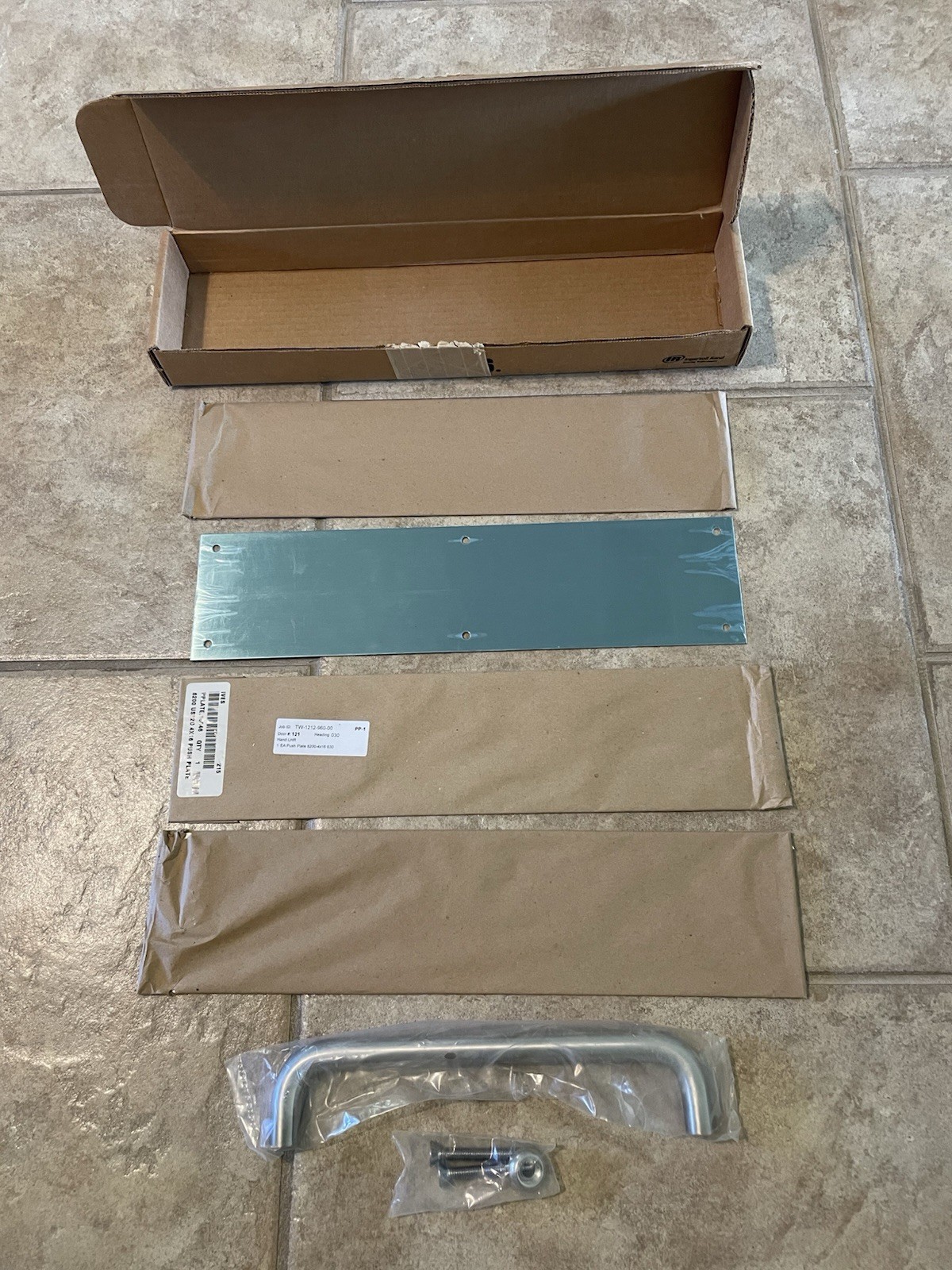 Ives Ingersoll Rand 8200 Push Plates US32D  4 Plates 1 Handle & 2 Screws NEW