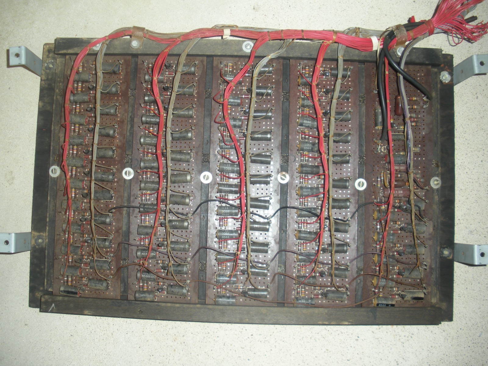 Hammond Organ Parts: unknown item with paper-in-oil capacitors and resistors