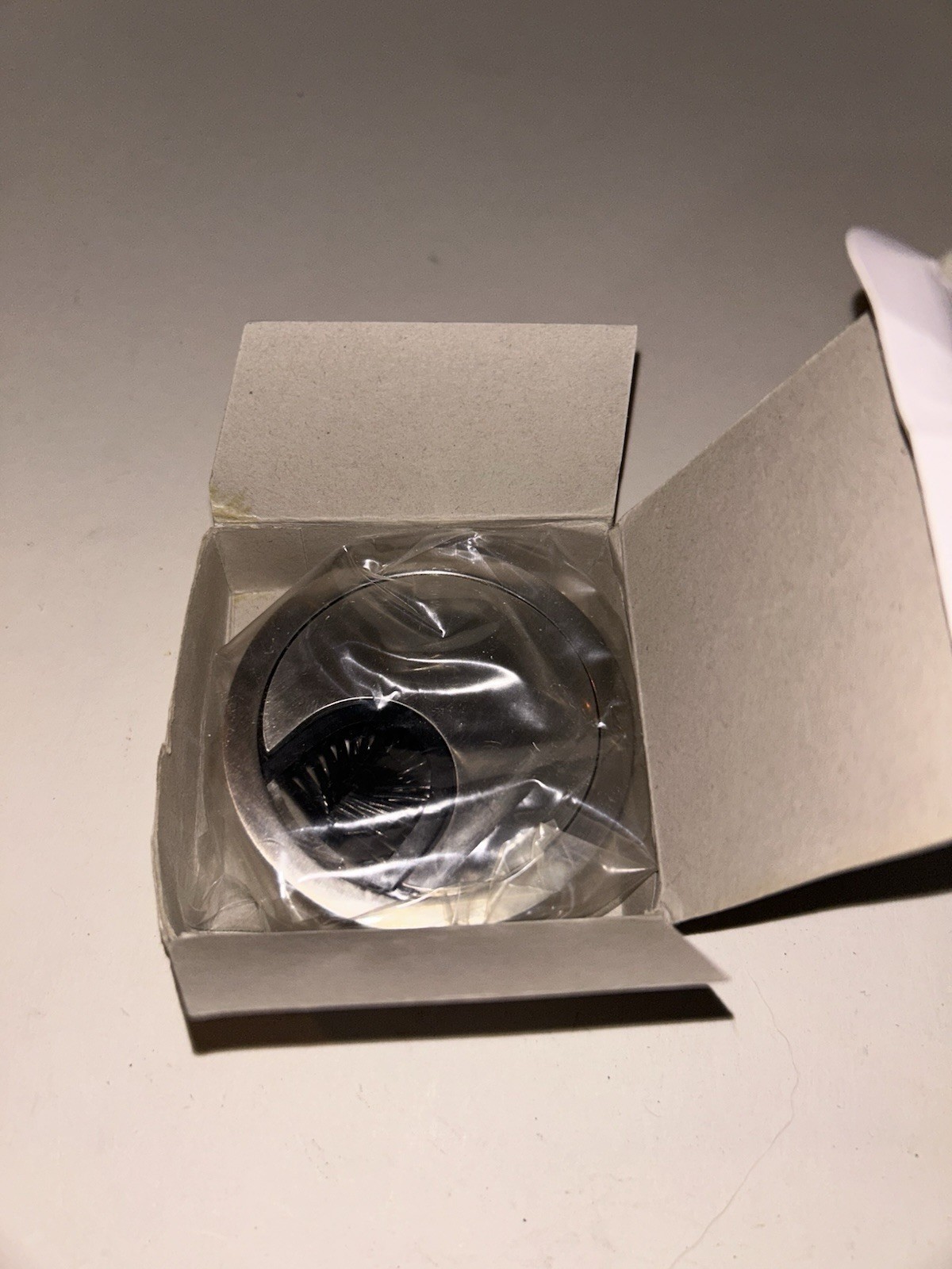 Mockett MBG1/A-17 Brush Desk Grommet 2-3/8” Cut
