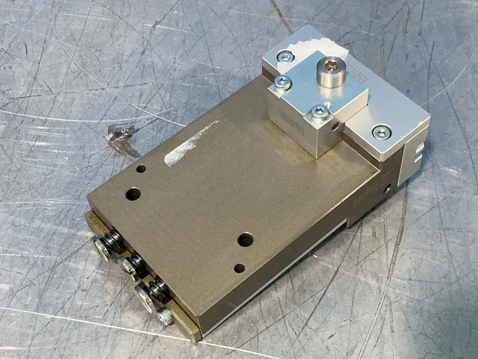 CELL MOUNT