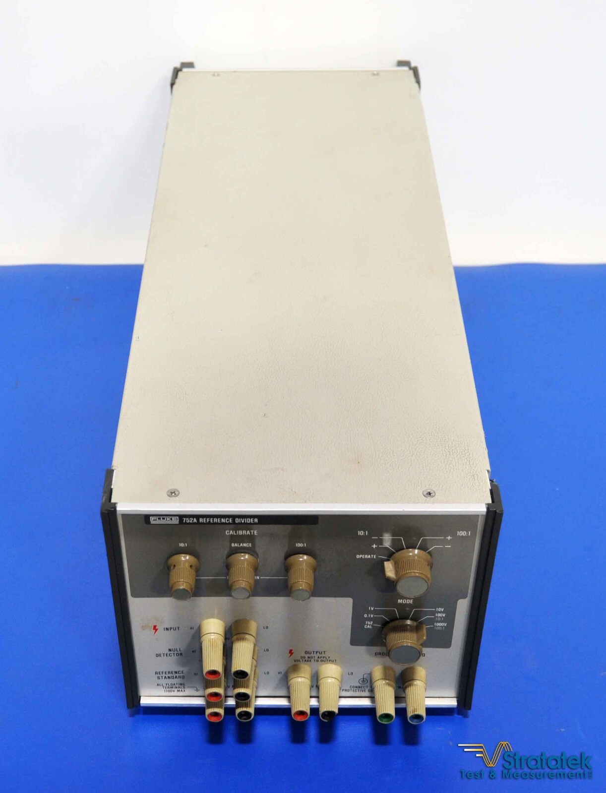 Fluke 752A Reference Divider 10:1 (±0.2 ppm) and 100:1 (±0.5 ppm) Calibration