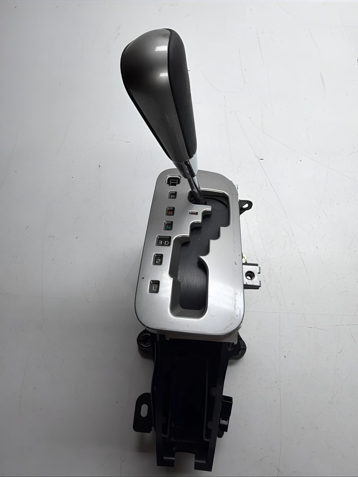 2003 - 2009 Toyota 4Runner Automatic Transmission FloorGear Shifter Assembly OEM