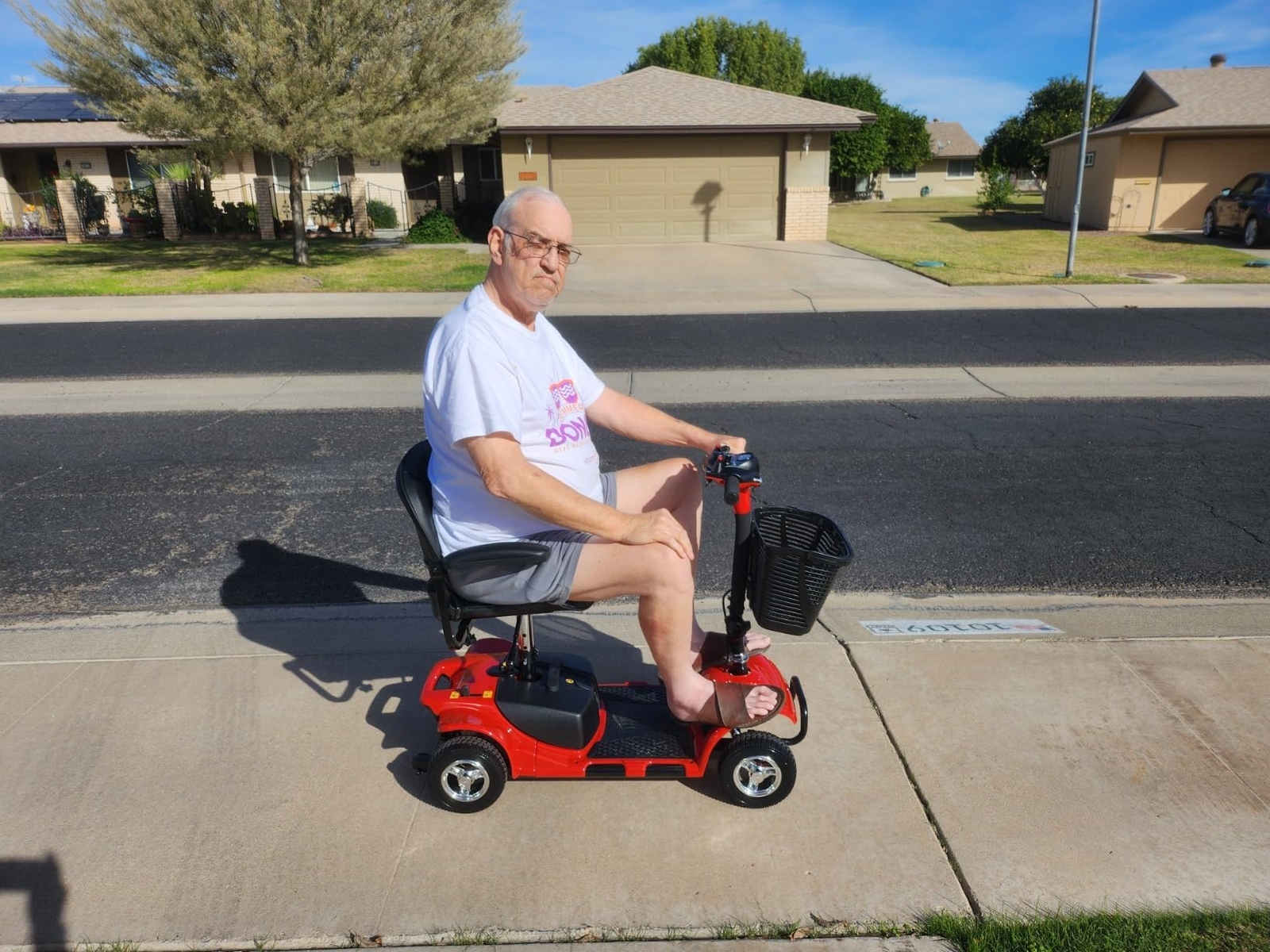 2025 4 Wheels Mobility Scooter Electric Powered Wheelchair Device for Adult