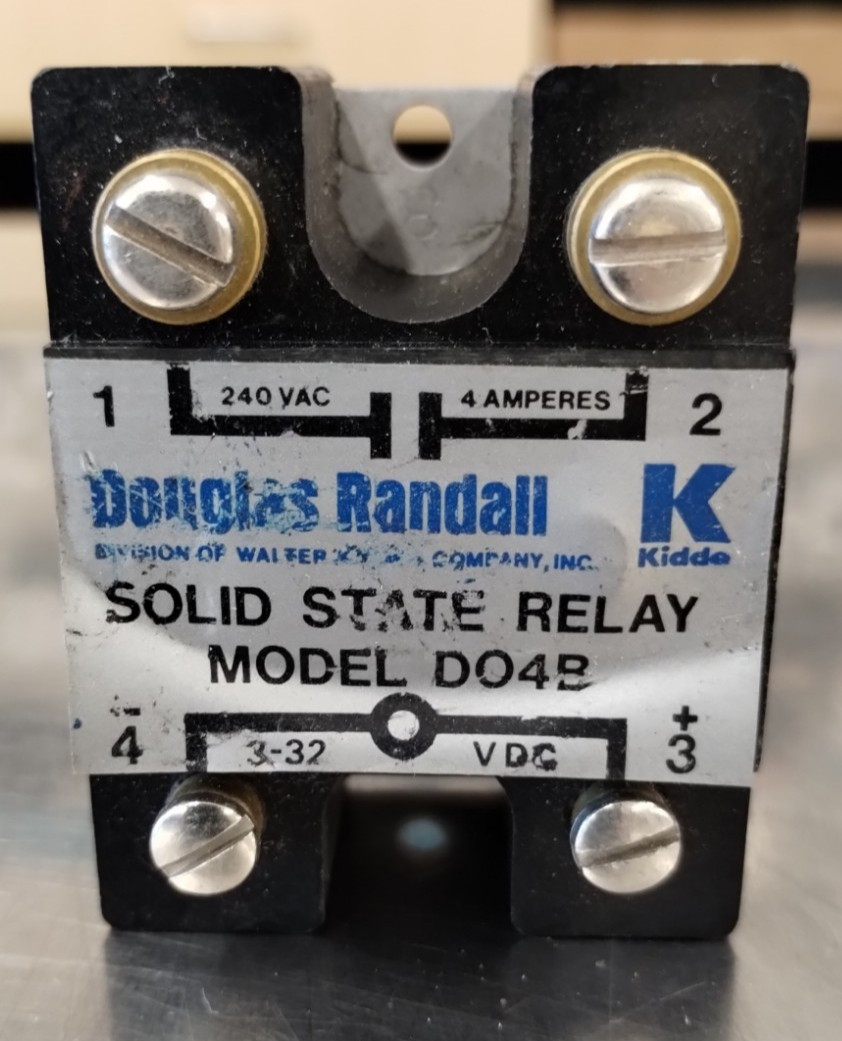 Douglas Randall D04B Solid State Relay 120-240VAC 4A