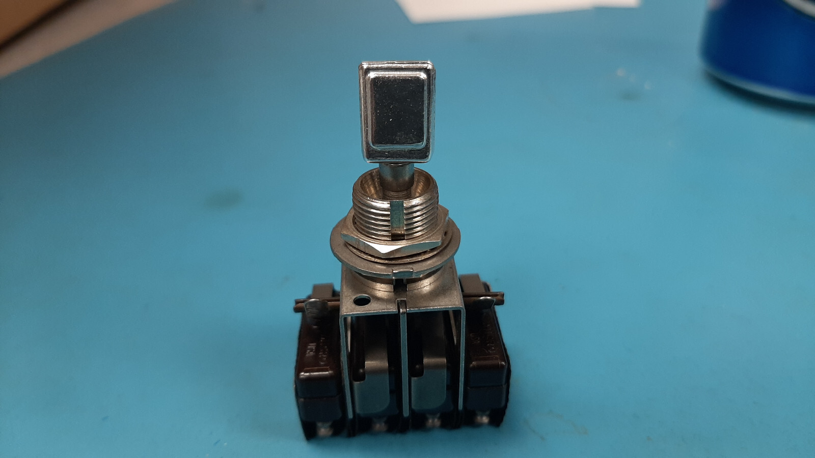 13AT409-T2 MICRO SWITCH / HONEYWELL TOGGLE SWITCH 5AMP 125VAC SEALED