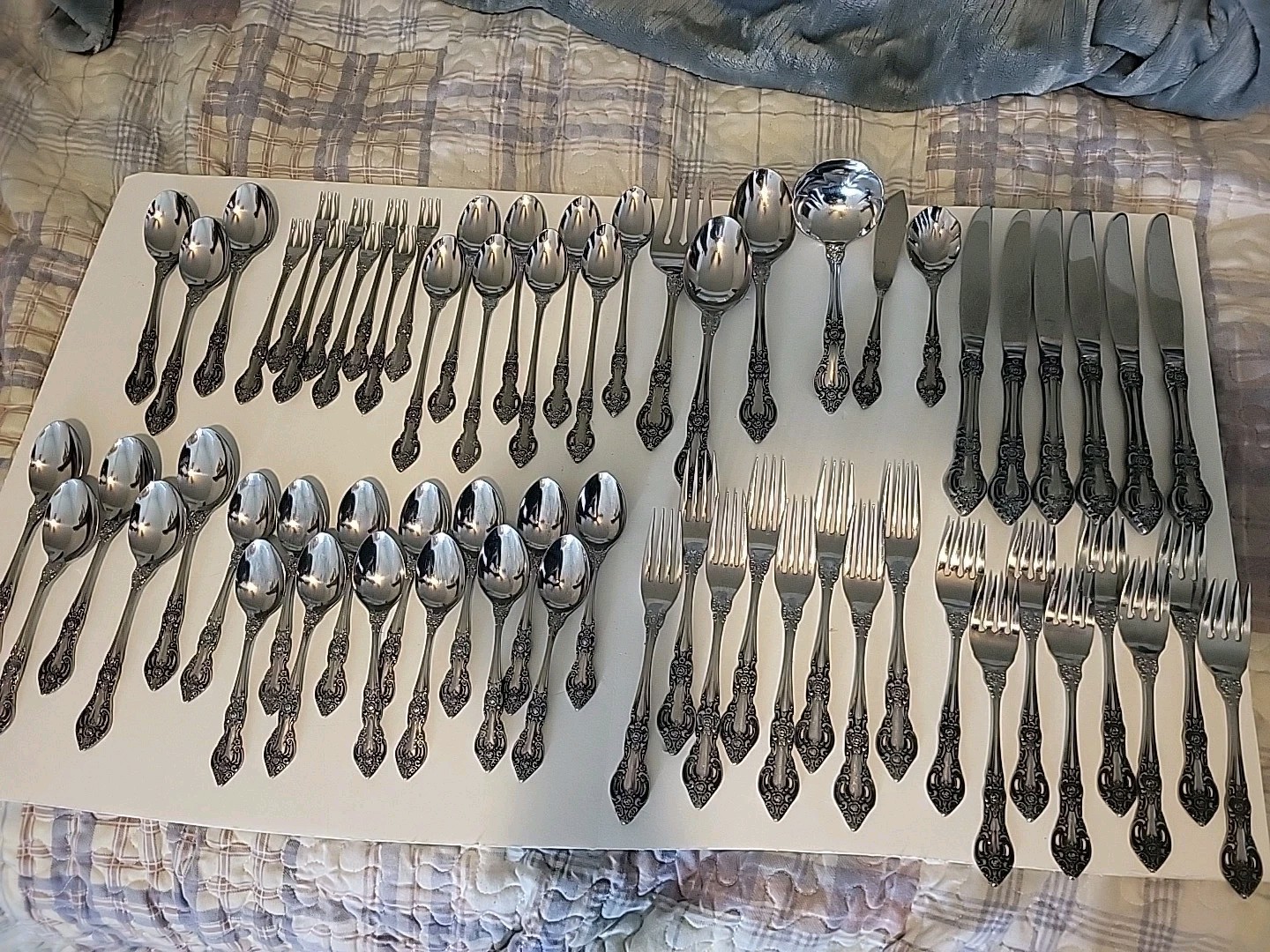 Oneida Northland Baton Rouge Stainless Japan 65 Pc Flatware Serves 6 & Serving