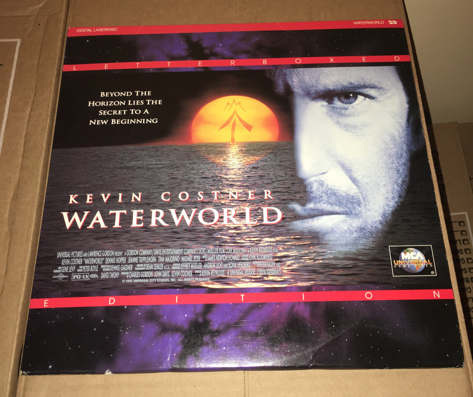 Waterworld (Laserdisc, 1996) KEVIN COSTNER WIDESCREEN 2-DISC CULT FILM!