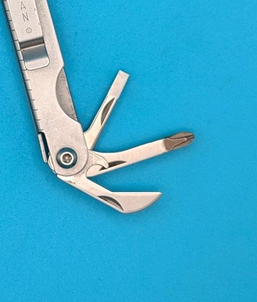 Leatherman SideClip Multi-Tool! With Sheath! 02/98 DATE STAMP! RARE!