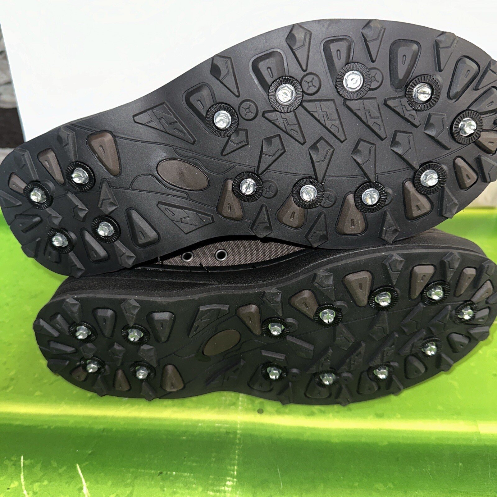 Paramount Outdoors Stonefly Men's Wading Shoes Cleated Sole With Studs Size W9